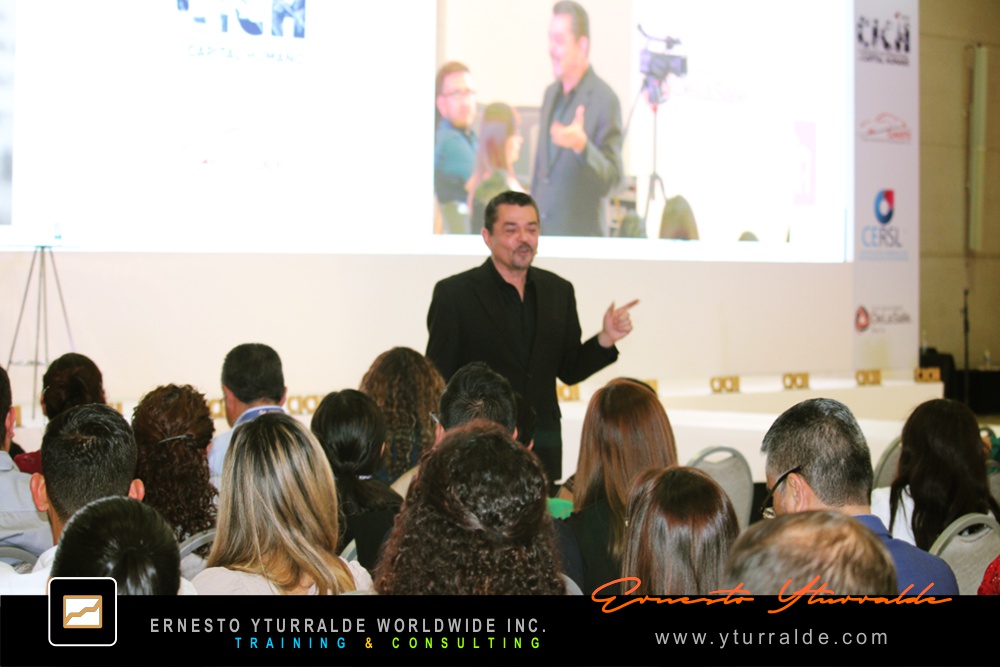 Ernesto Yturralde, storytelling aplicado a charlas corporativas para impulsar motivación y sentido de pertenencia